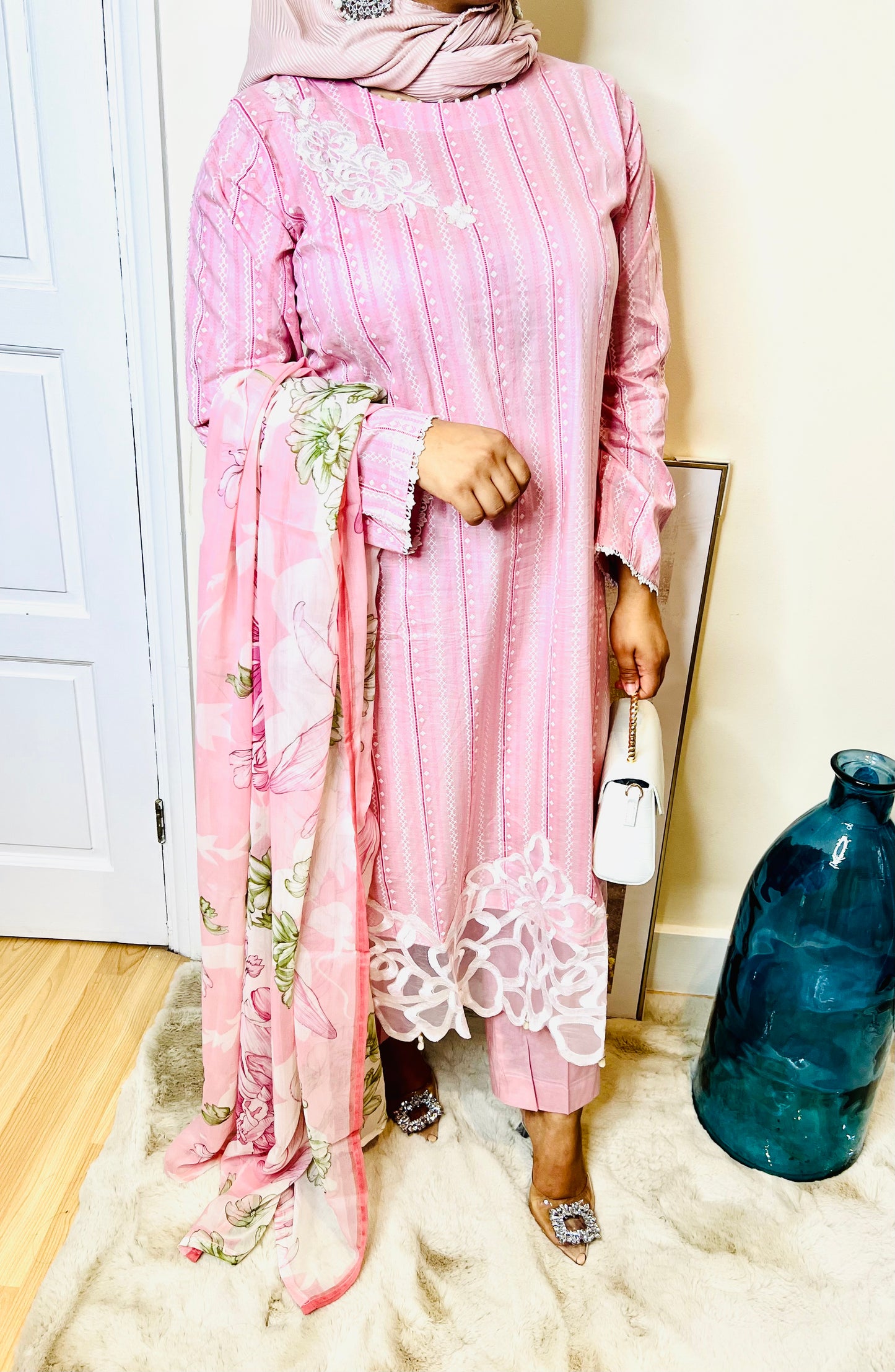 Oranjeta 3-Piece Printed Lawn Suit with Regular sleeves